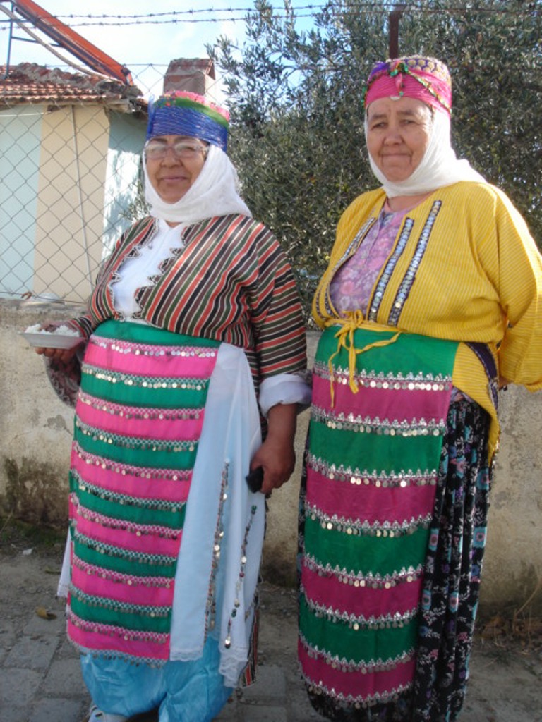 Two Tahtacı Turkmen ladies posing for the hıdrellez holiday, Tahtakuşlar, Balıkaeisr, Western Turkey